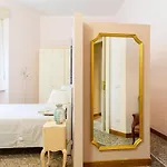 Apartment Guesthost - Flat-2 Min Walk The Cathedral! Livorno