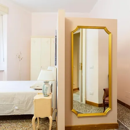Apartment Flat-2 Min Walk The Cathedral! Livorno